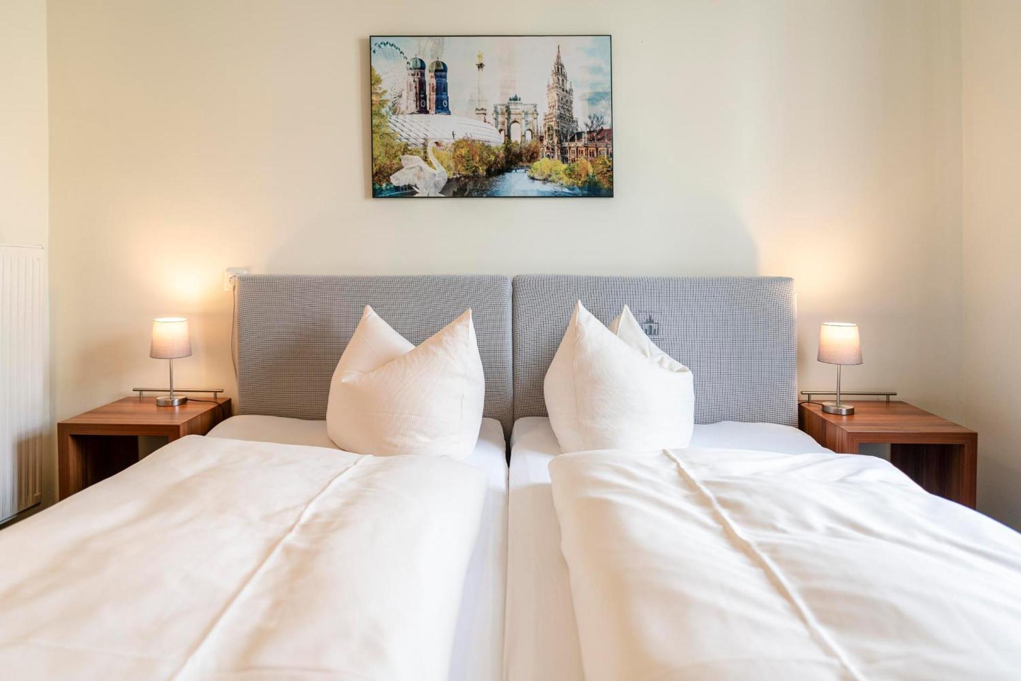 Hotel-Pension Am Siegestor ميونيخ المظهر الخارجي الصورة